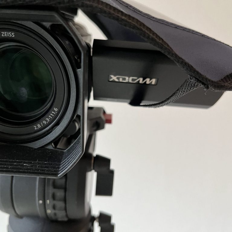 PXW-x70-4